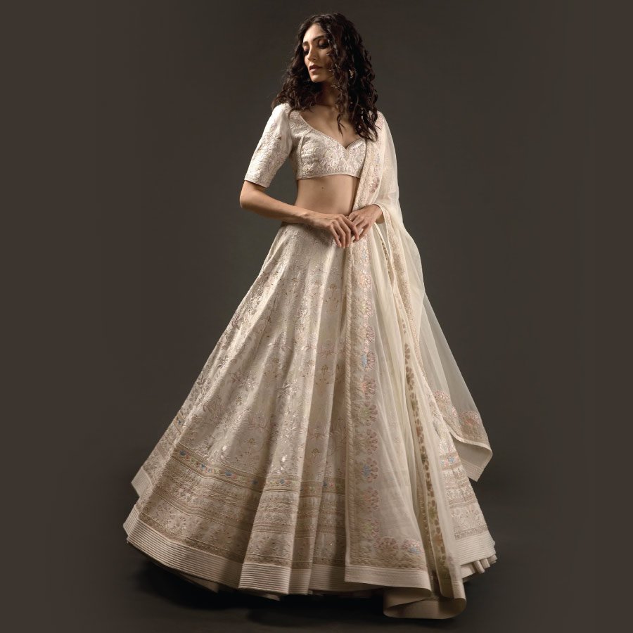Beautiful Designer Gown On Heavy Velvet fabric with inner and Thread with  Sequence work – Prititrendz