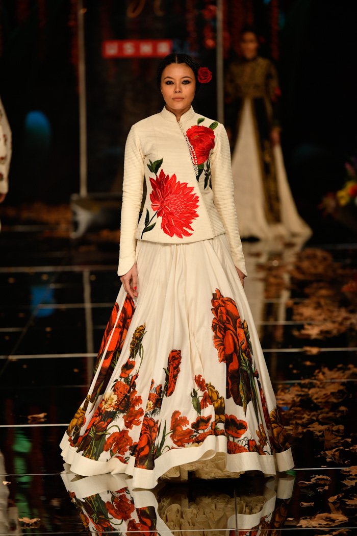 Designer Lehenga Choli With Attached Dupatta Embroidery Work – Cygnus  Fashion