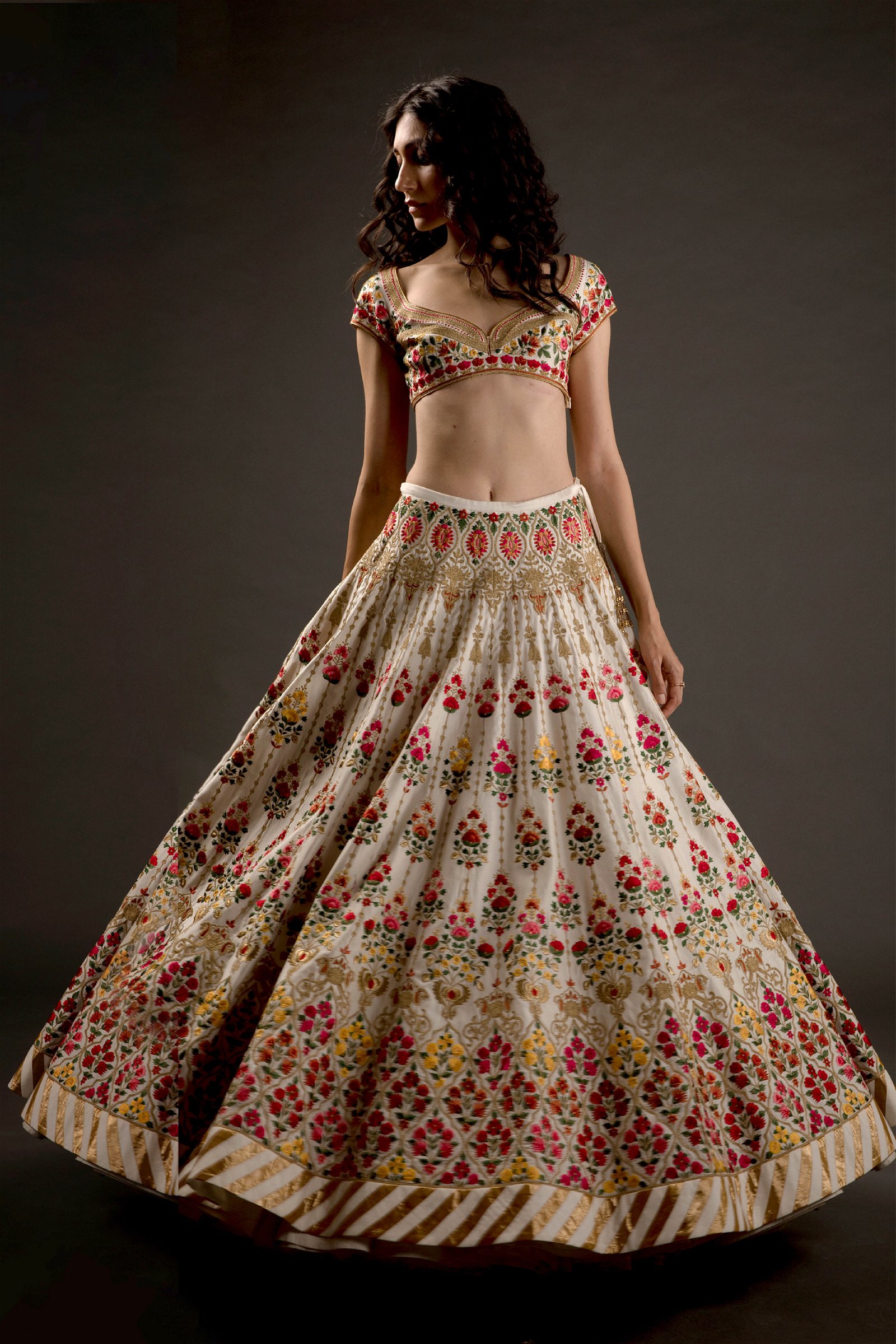 Lehenga Designs For Ladies | Maharani Designer Boutique